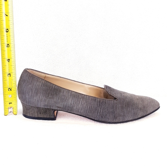 SALVATORE FERRAGAMO SUEDE SHOES - Picture 16 of 16